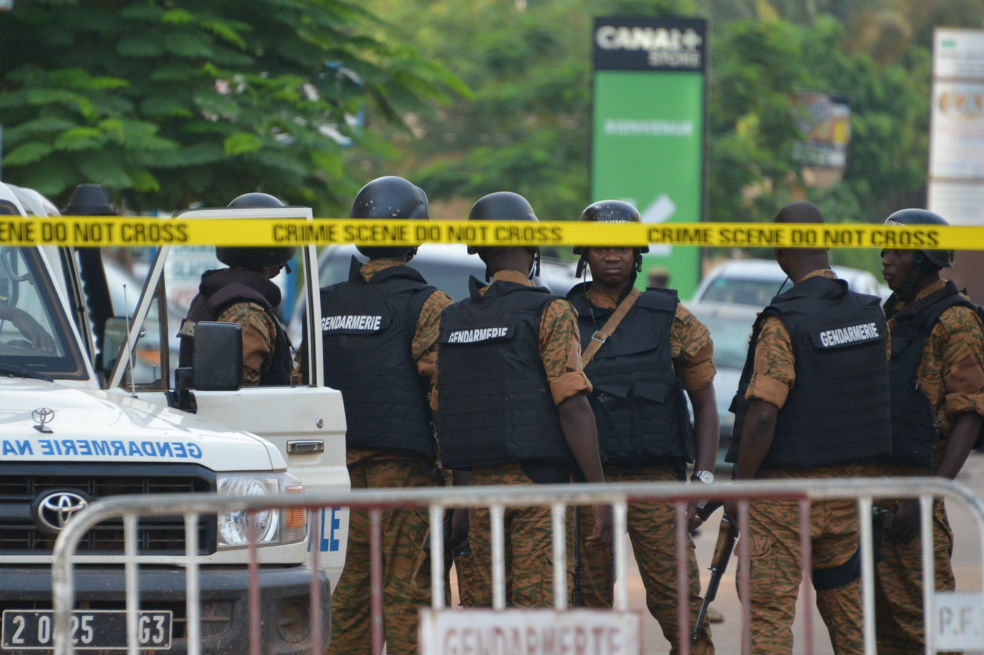 Ataque "terrorista" contra restaurante en Burkina Faso deja 18 muertos