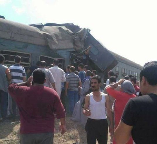 Choque de trenes en Egipto causa al menos 20 muertos