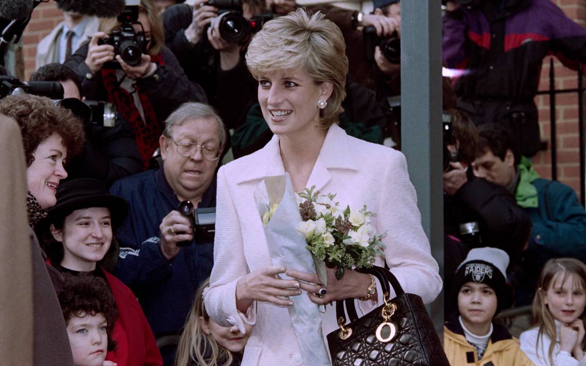 Veinte años después de la muerte de Diana, la emoción sigue viva