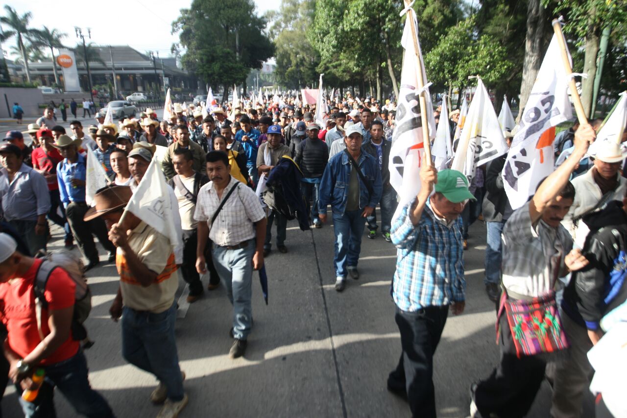 Fotogalería: manifestantes piden renuncia y castigo para “políticos corruptos”  