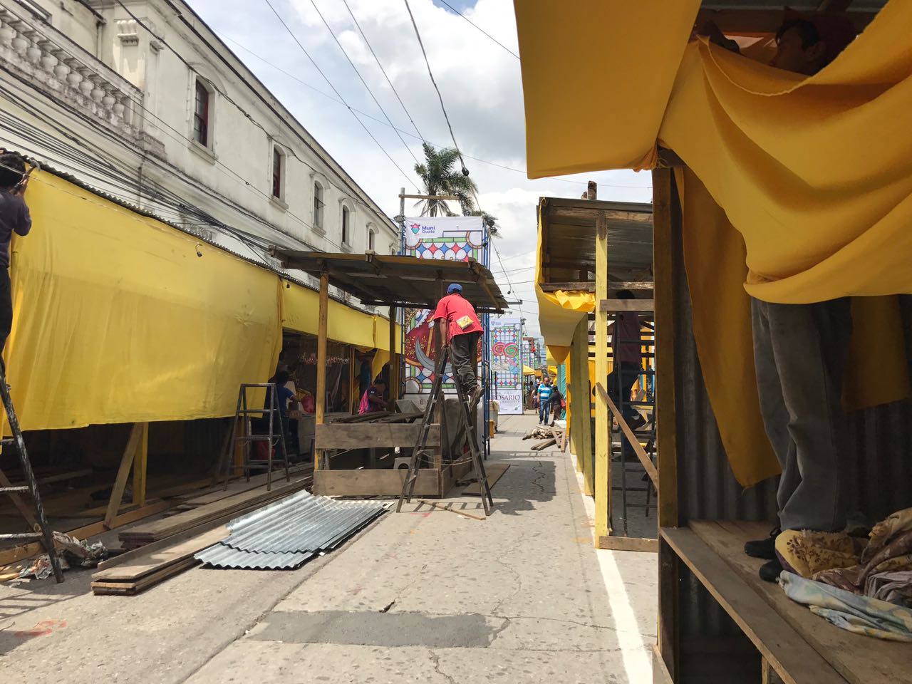 Comercios por Día de la Virgen del Rosario