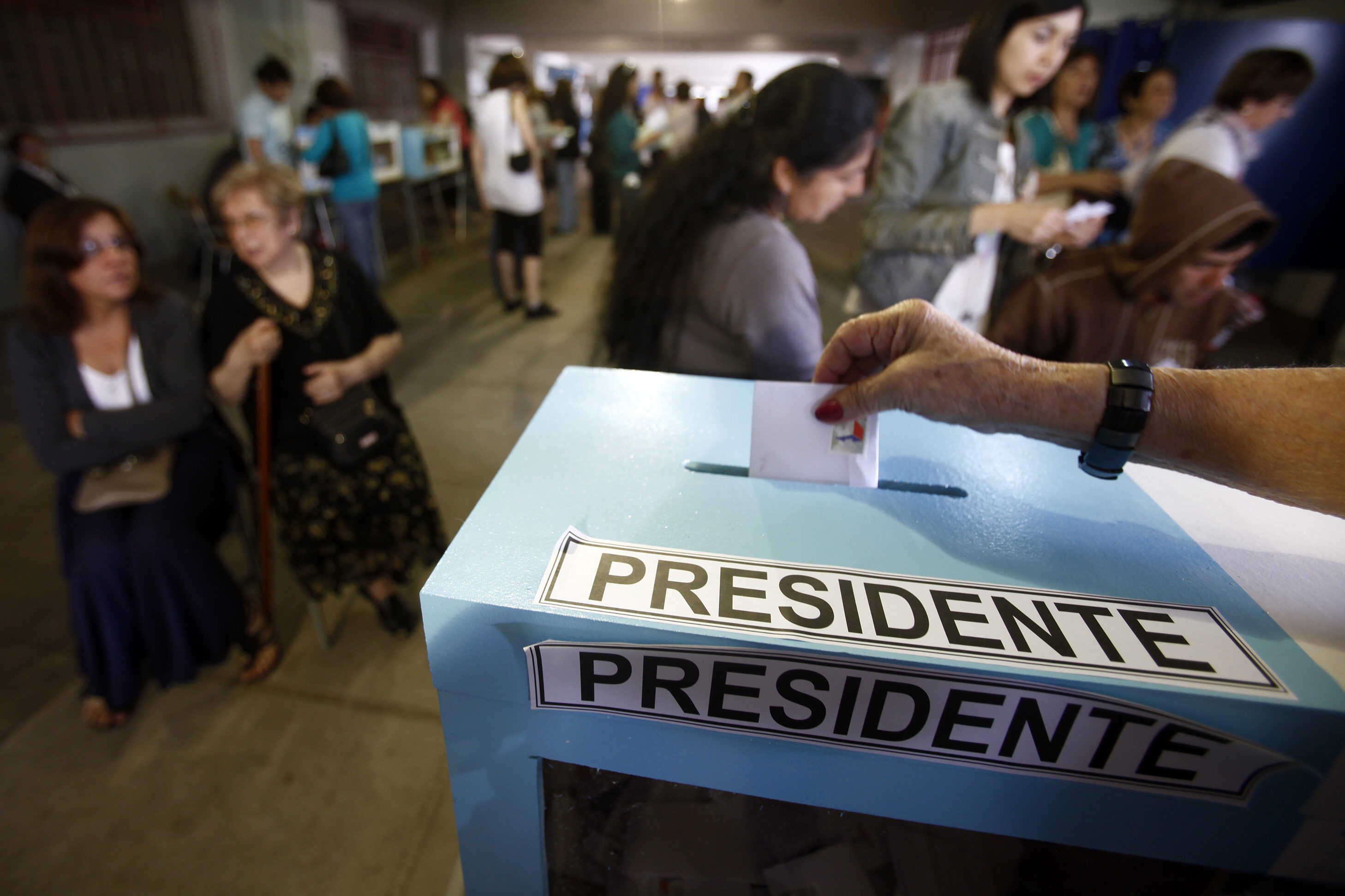 Gobierno de Chile entra en crisis a tres meses de las presidenciales