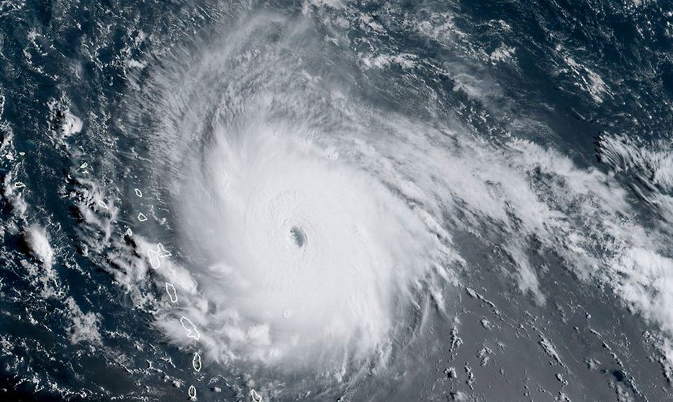 Las Antillas francesas se preparan ante llegada del huracán Irma