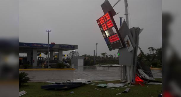 Miles de personas sin electricidad en República Dominicana por huracán María