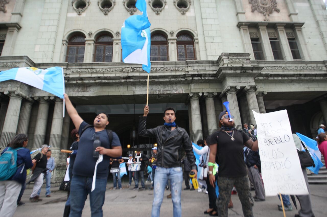 FOTOGALERÍA: manifestantes contra la impunidad acuden de nuevo a la Plaza