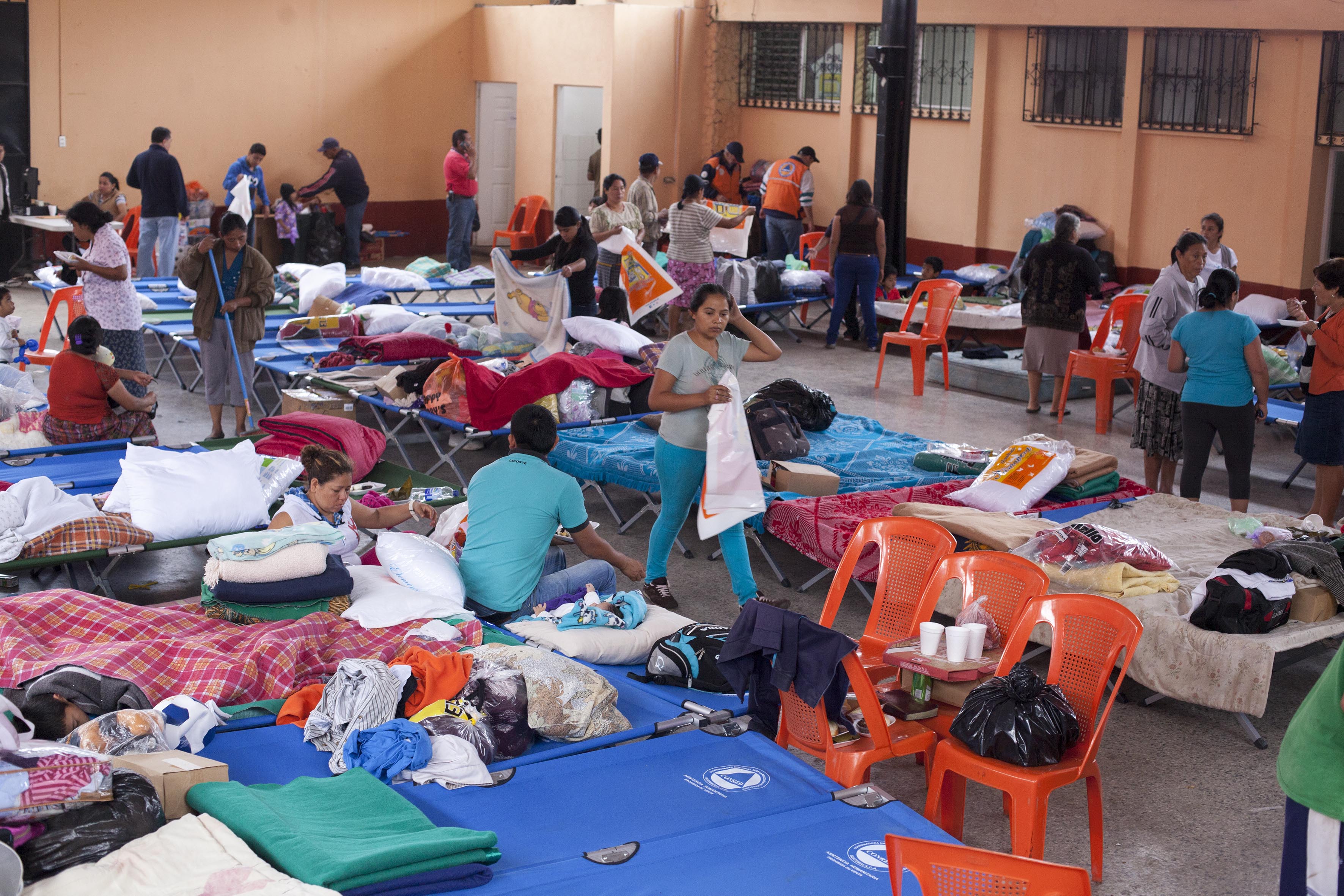 Más de dos mil personas son atendidas aún por tema de lluvia