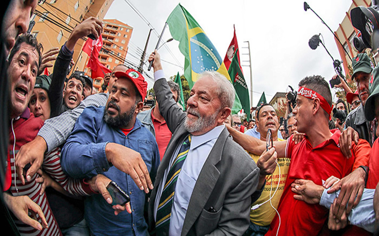 A un año de las elecciones en Brasil, nadie sabe nada