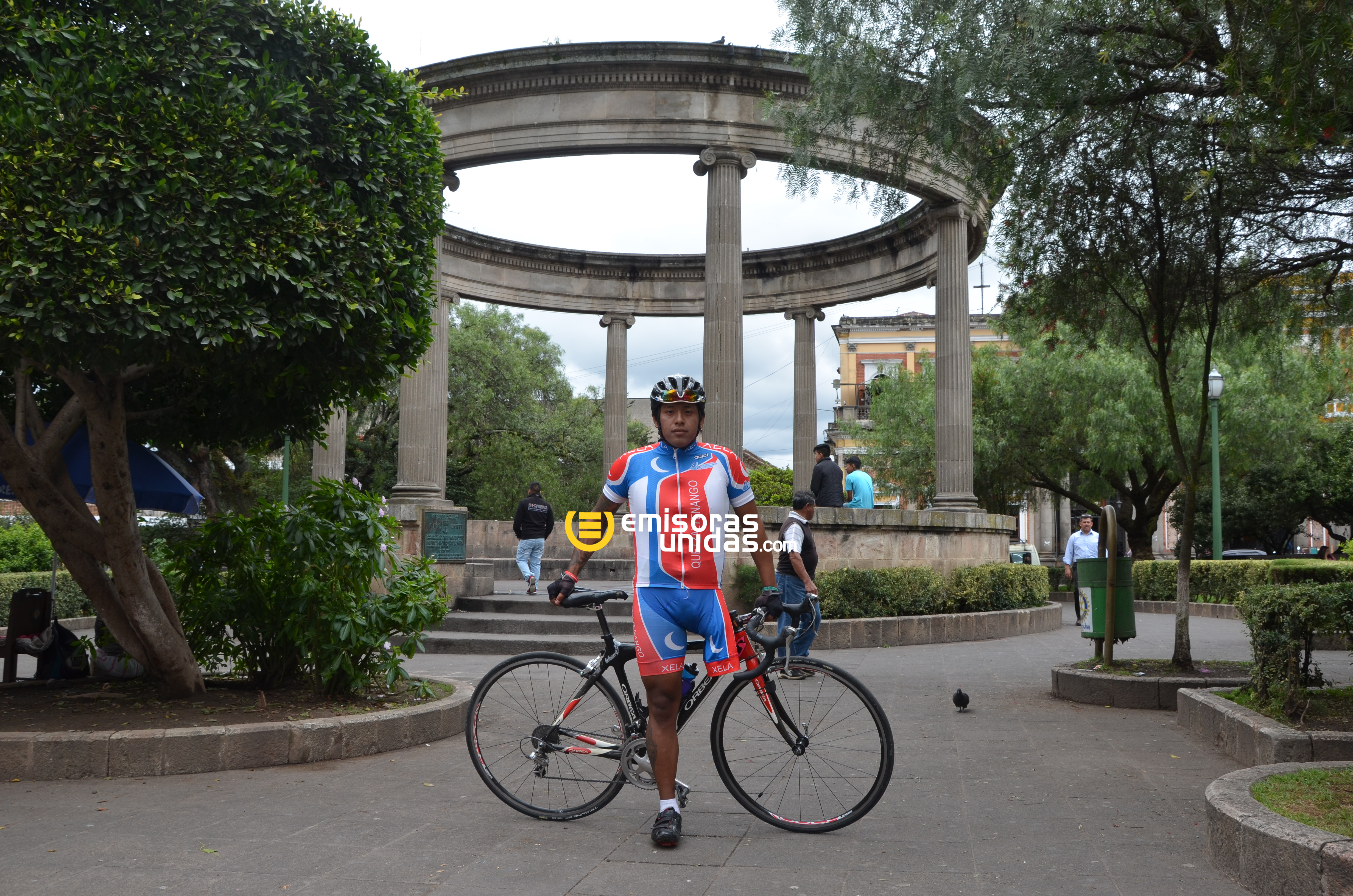 Ciclista con un pie: “La bicicleta es la parte faltante de mi cuerpo”