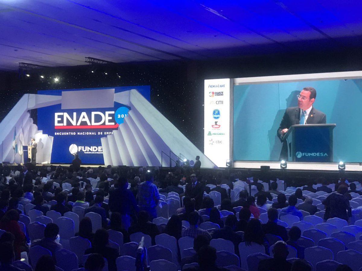 ENADE 2017: Presidente Morales apela a la unidad, mientras protestan contra corrupción en carreteras