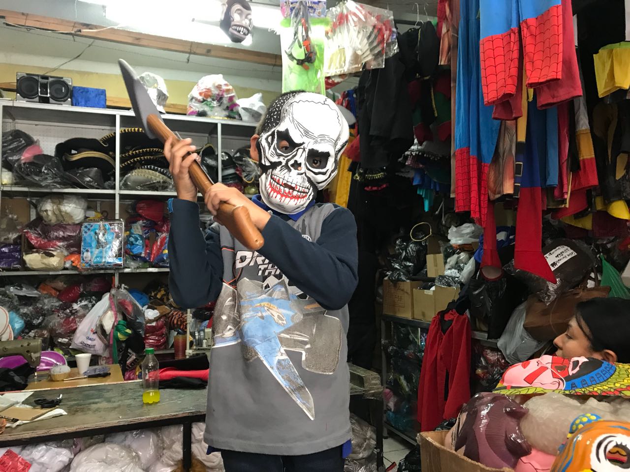 Guatemaltecos se prepara para el Día de las Brujas