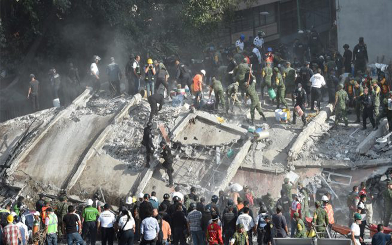 México: rescatan último cuerpo atrapado entre escombros por el terremoto