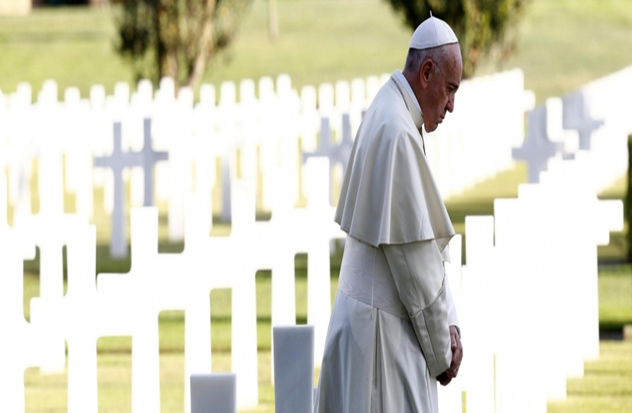 El papa pide el fin de la guerra, "masacre inútil con la que se pierde todo"