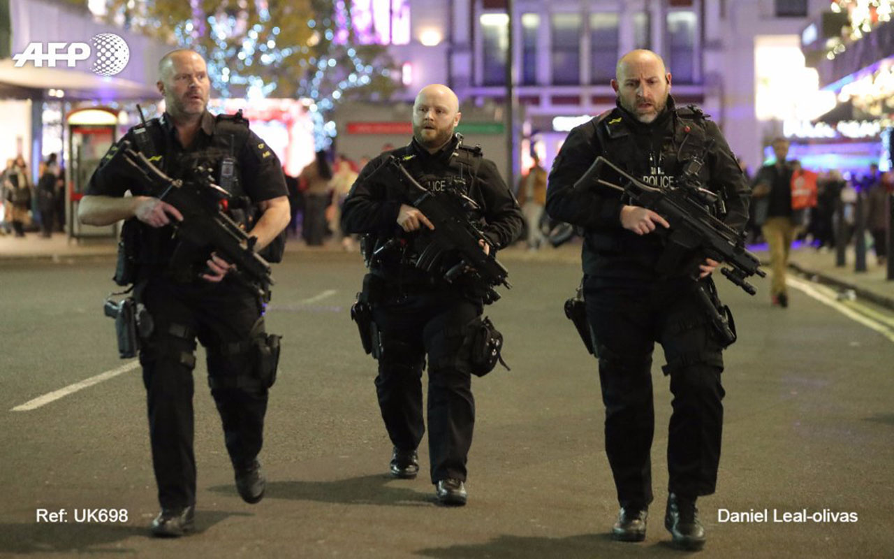 Policía responde a un incidente en Oxford Circus "como si fuera terrorista"