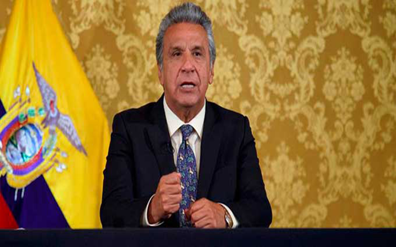 Presidente de Ecuador convoca referendo para suprimir reelección indefinida