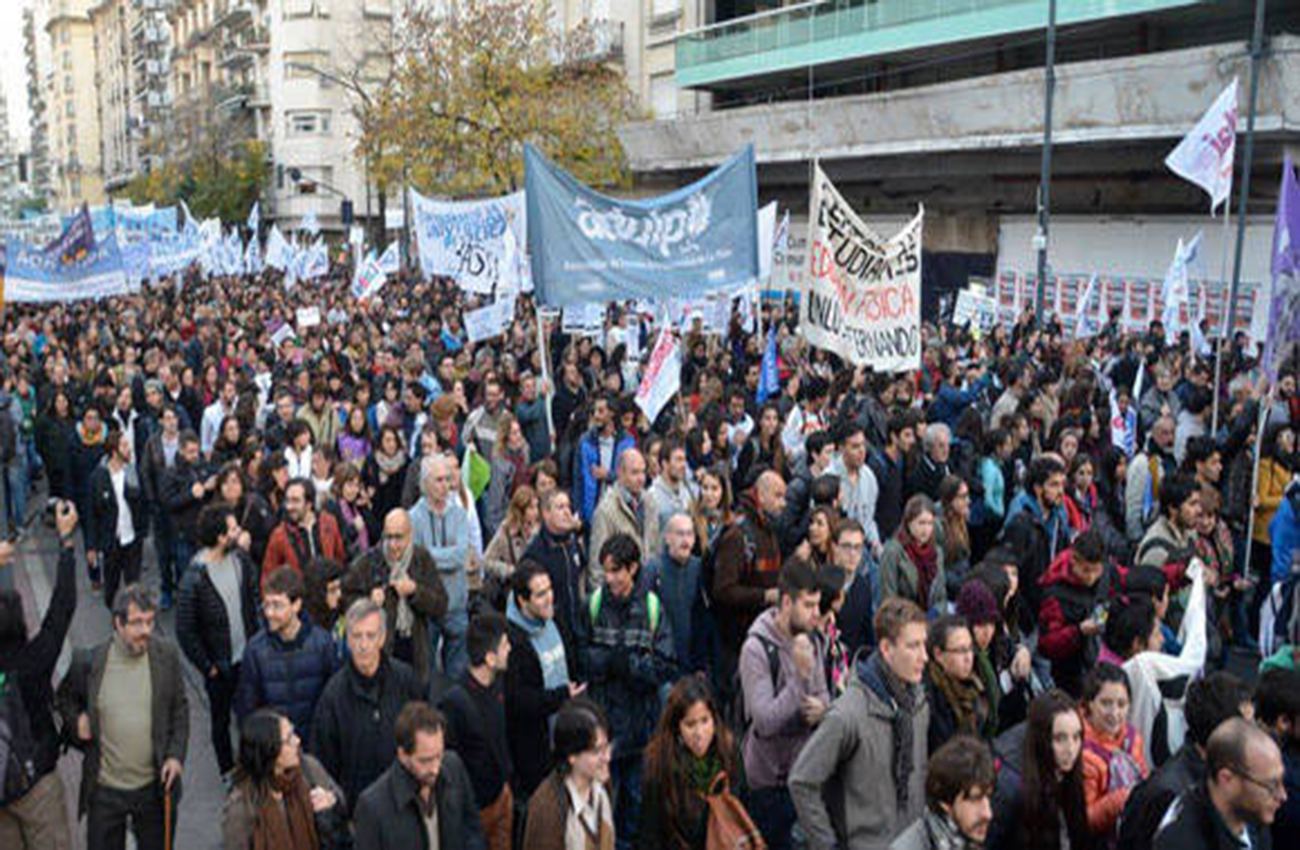 Sindicatos de Brasil protestan contra ajustes y privatizaciones