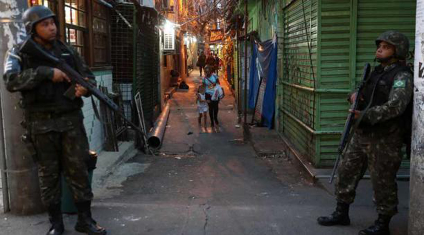 Nadie está a salvo de las balas perdidas en Rio de Janeiro