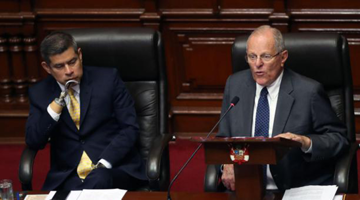 "No soy corrupto", dice Kuczynski ante un Congreso que quiere destituirlo