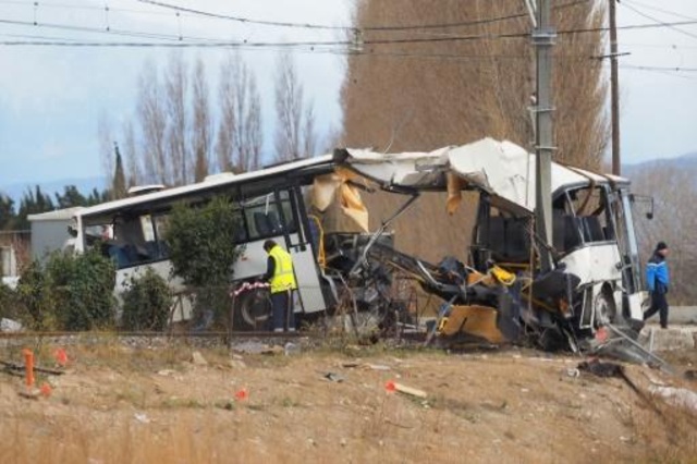 Sube la cifra de muertos en accidente en Francia