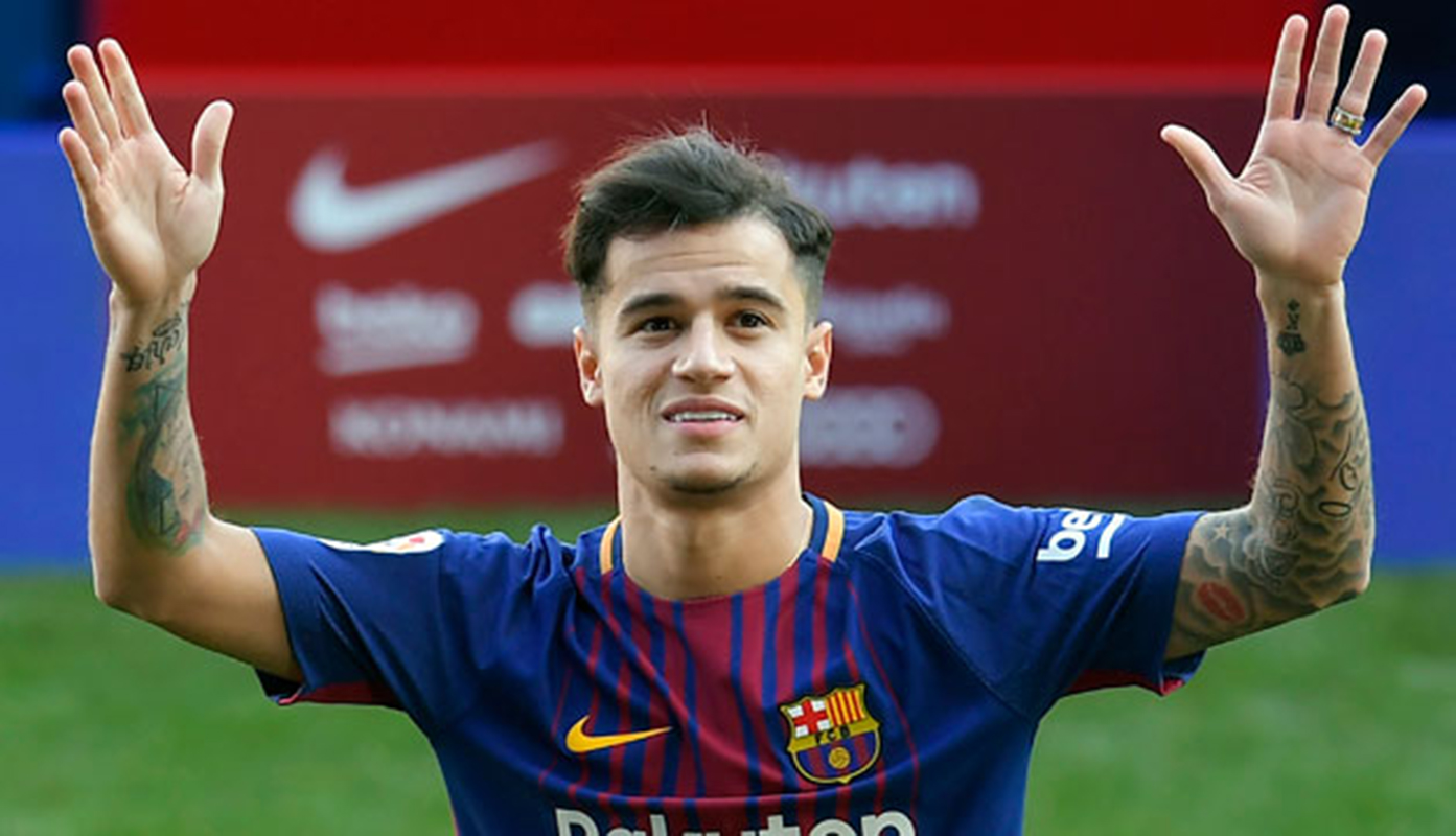 Coutinho saluda a sus nuevos compañeros en el Barcelona