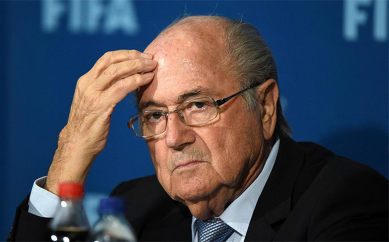 Investigación sobre un giro sospechoso de Blatter al patrón del fútbol austríaco