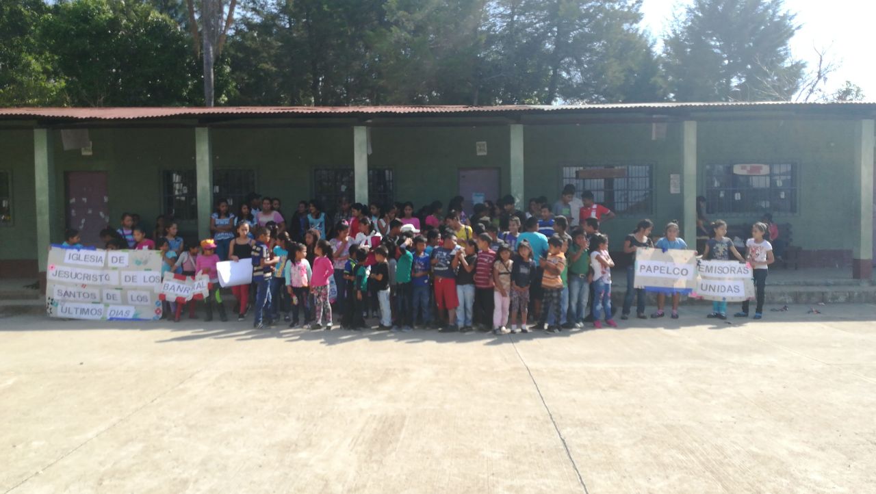 Cuadernos con Corazón EU Emisoras Unidas Guatemala