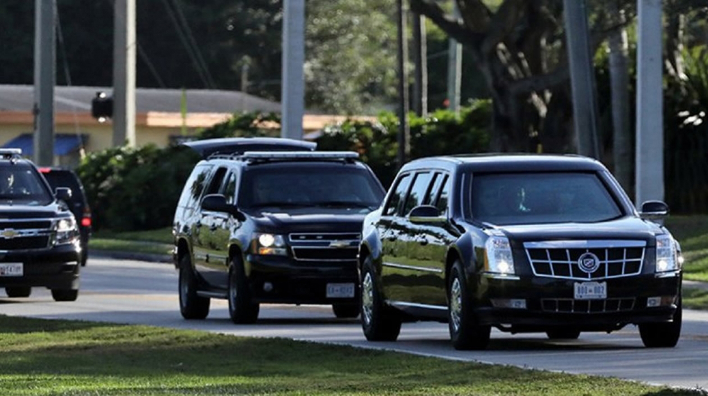 Detienen a conductor de la caravana presidencial de Trump por portar un arma