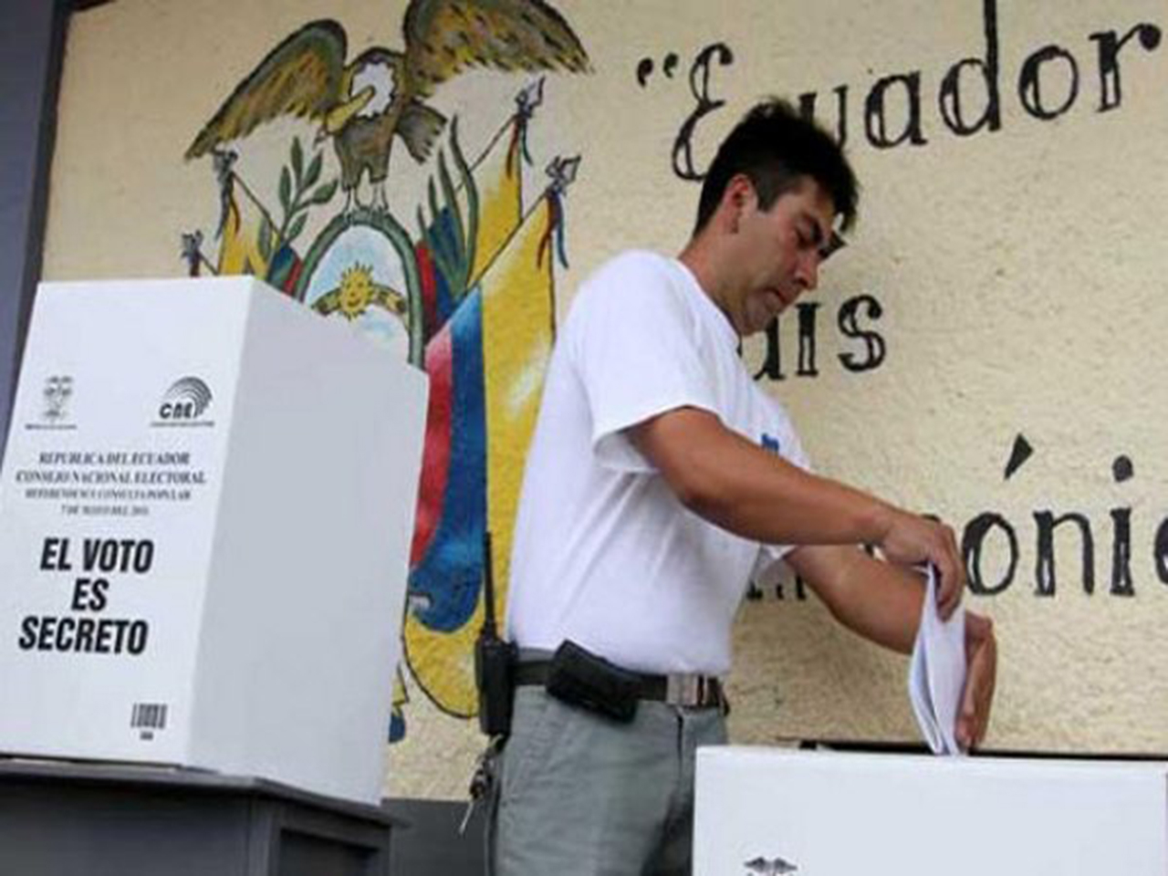 Ecuador eliminó la reelección