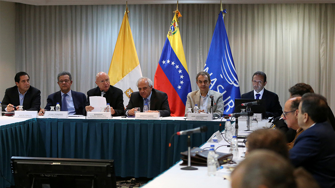 Gobierno y oposición de Venezuela reanudan hoy diálogo en Santo Domingo