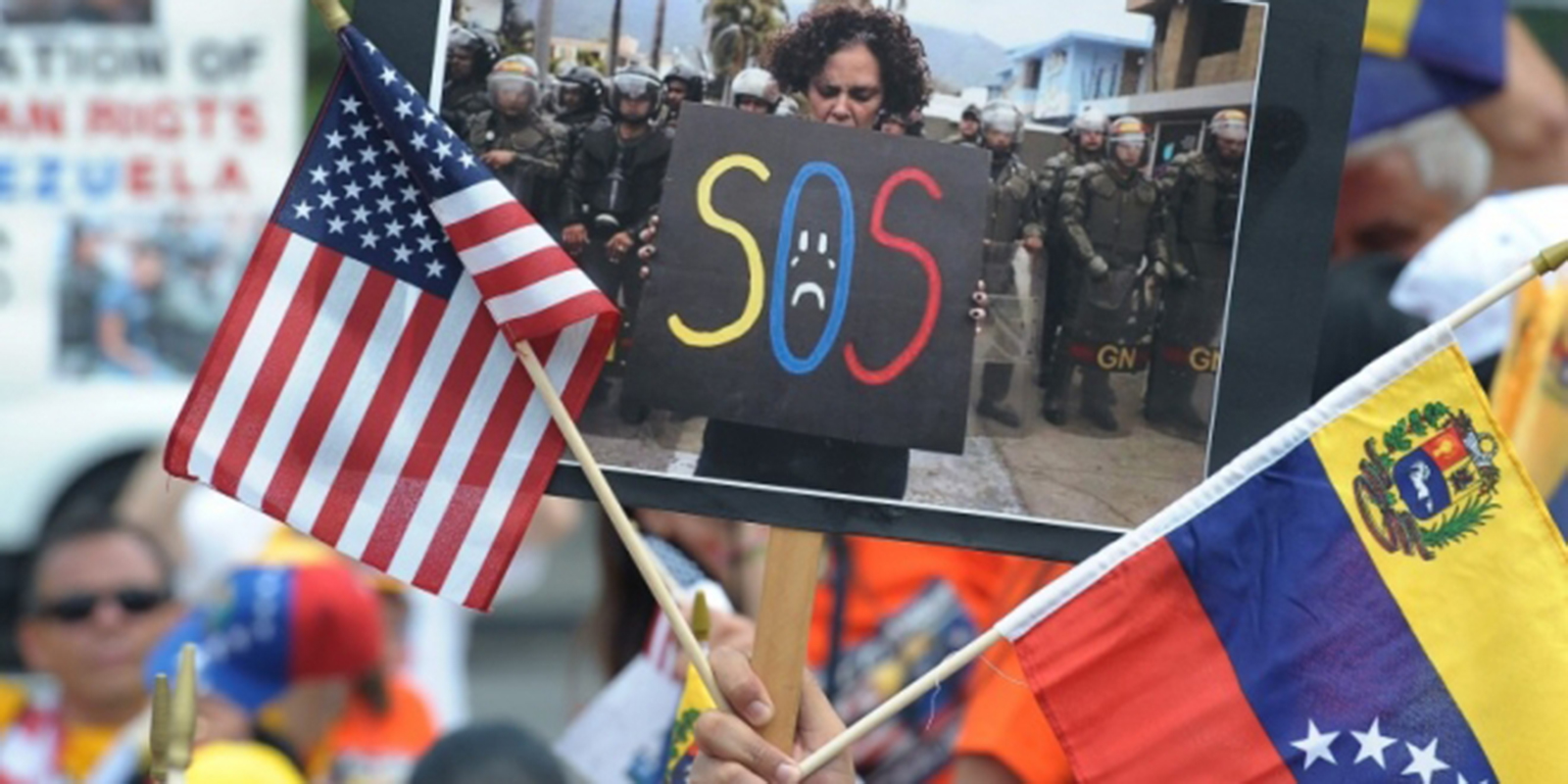 Venezolanos piden a EEUU acción militar internacional y ayuda humanitaria