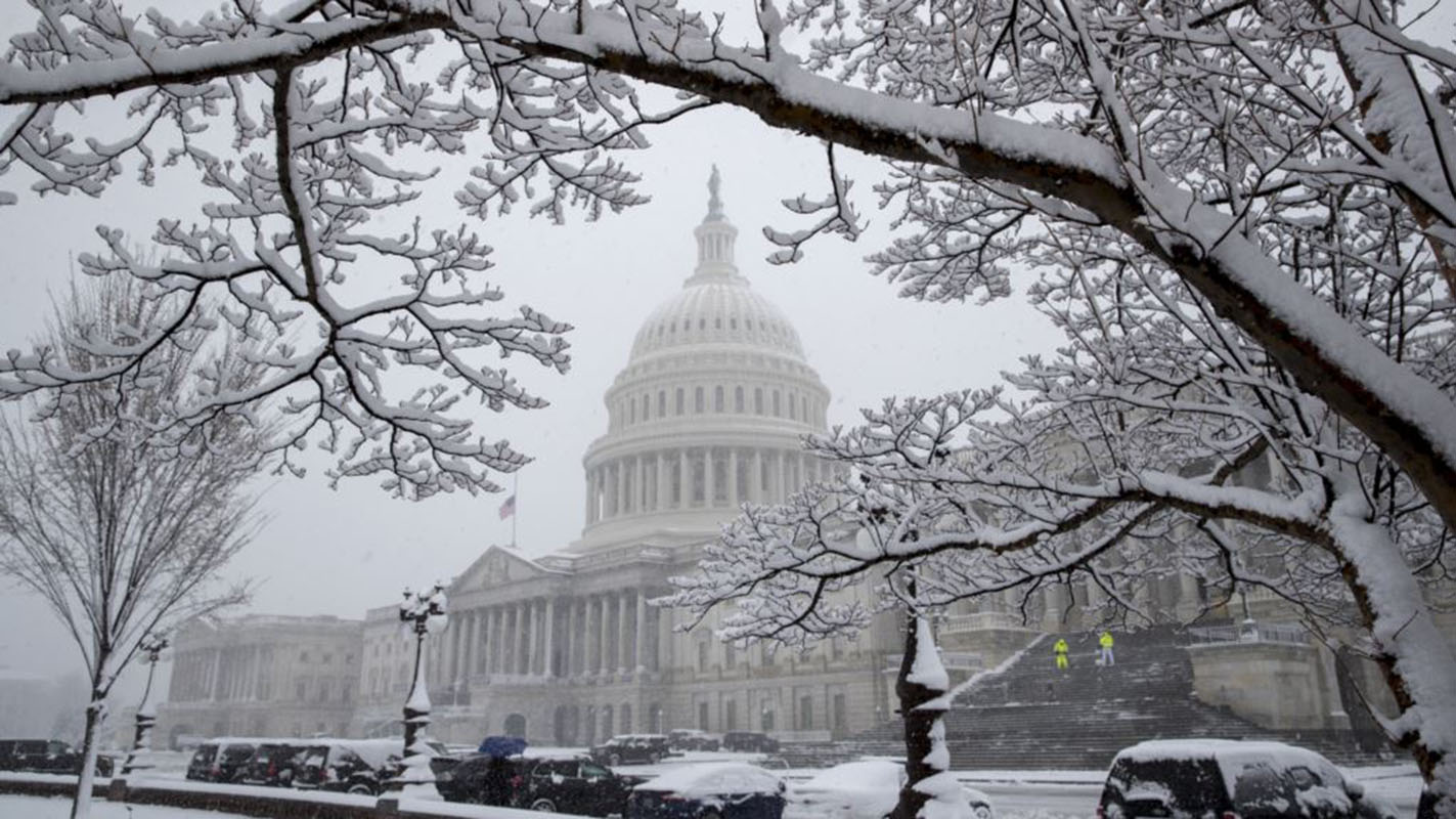 Congreso de EEUU acuerda presupuesto por $1,3 billones