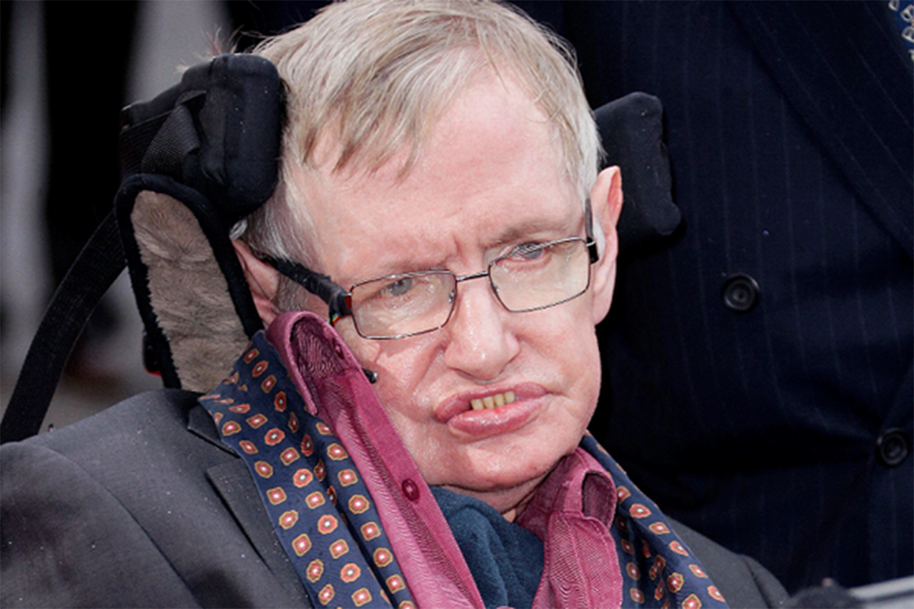 ¿Qué es la enfermedad de Charcot que padecía el físico Stephen Hawking?