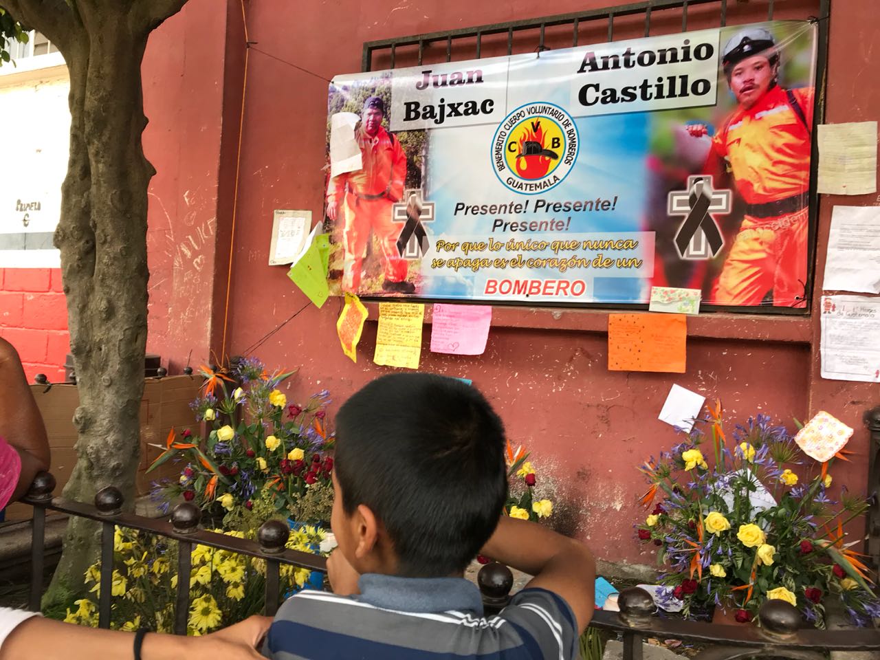 Bomberos desaparecidos