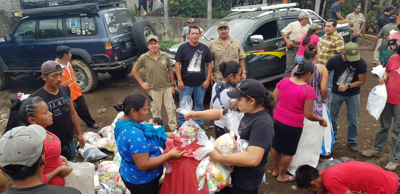 Entrega de Corazones Solidarios.