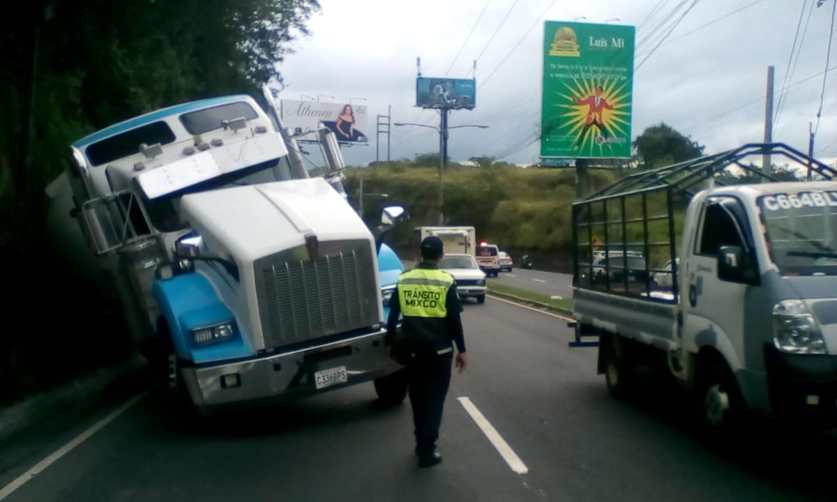 Tráiler encunetado