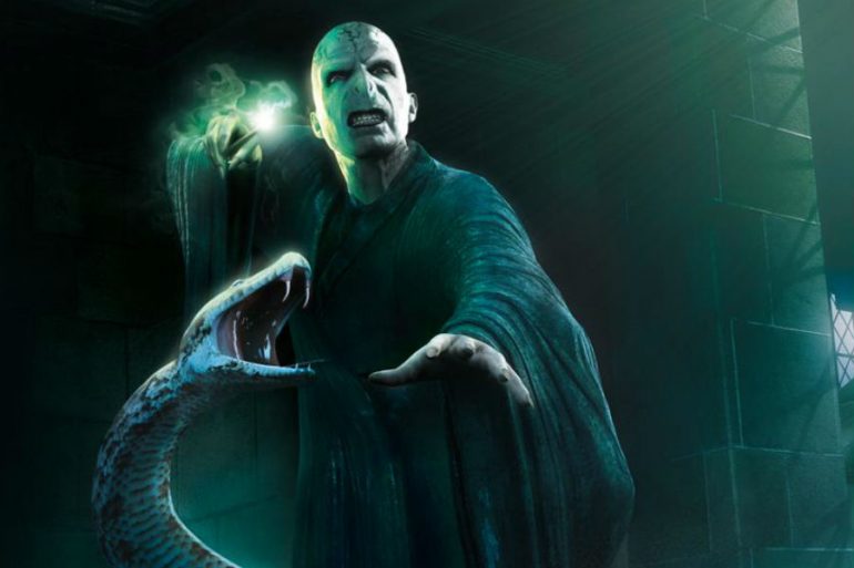 nagini- bruja serpiente harry potter emisoras unidas