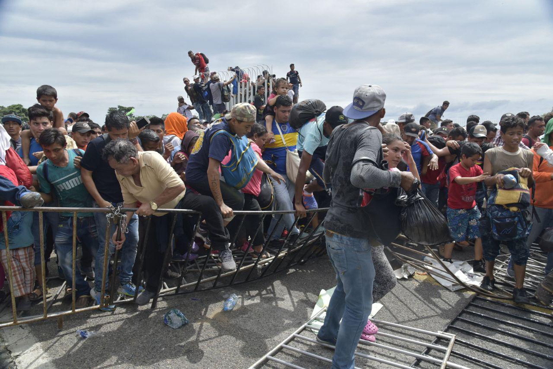 Migrantes hondureños