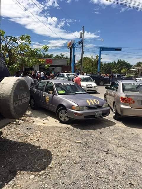 Taxistas en Izabal