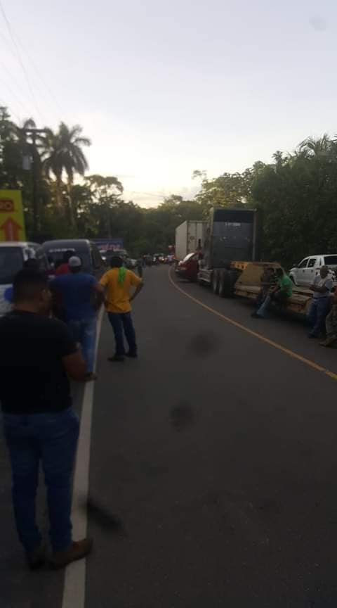 Taxistas en Izabal