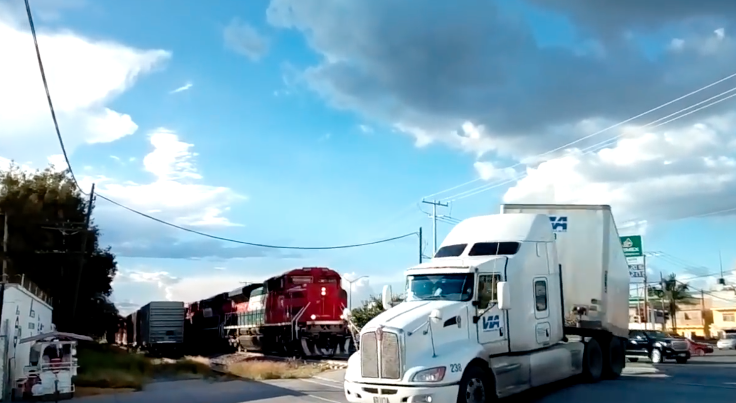 Accidente tren león guanajuato México