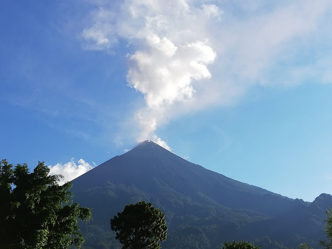 erupción volcán