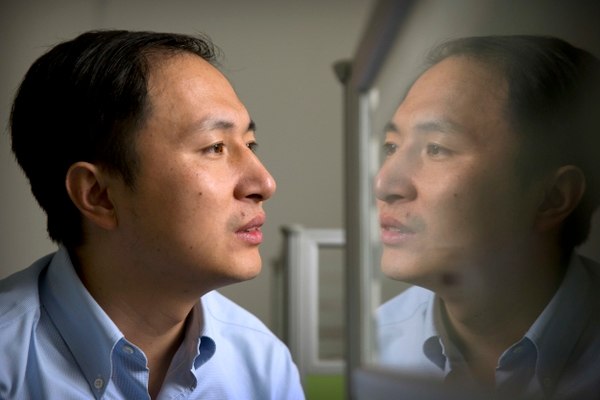 El científico chino He Jiankui defendió hoy la efectividad de su experimento con el que asegura haber creado los primeros bebés genéticamente modificados del mundo para que sean resistentes a ciertas enfermedades como el VIH.