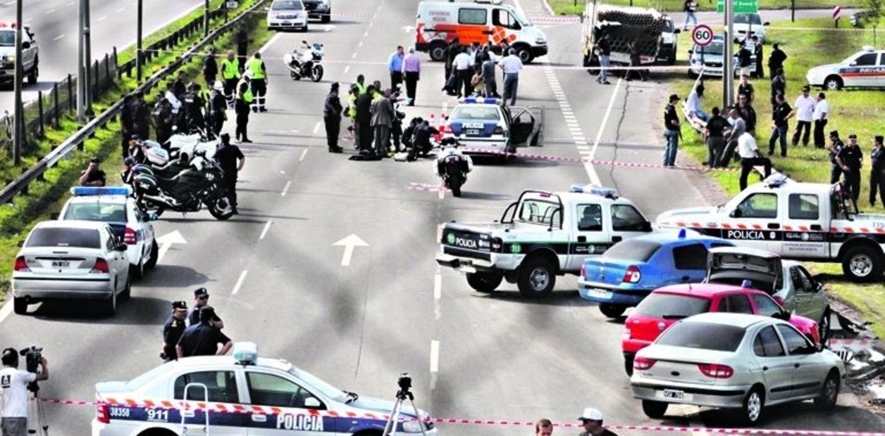 Dos vehículos de policía