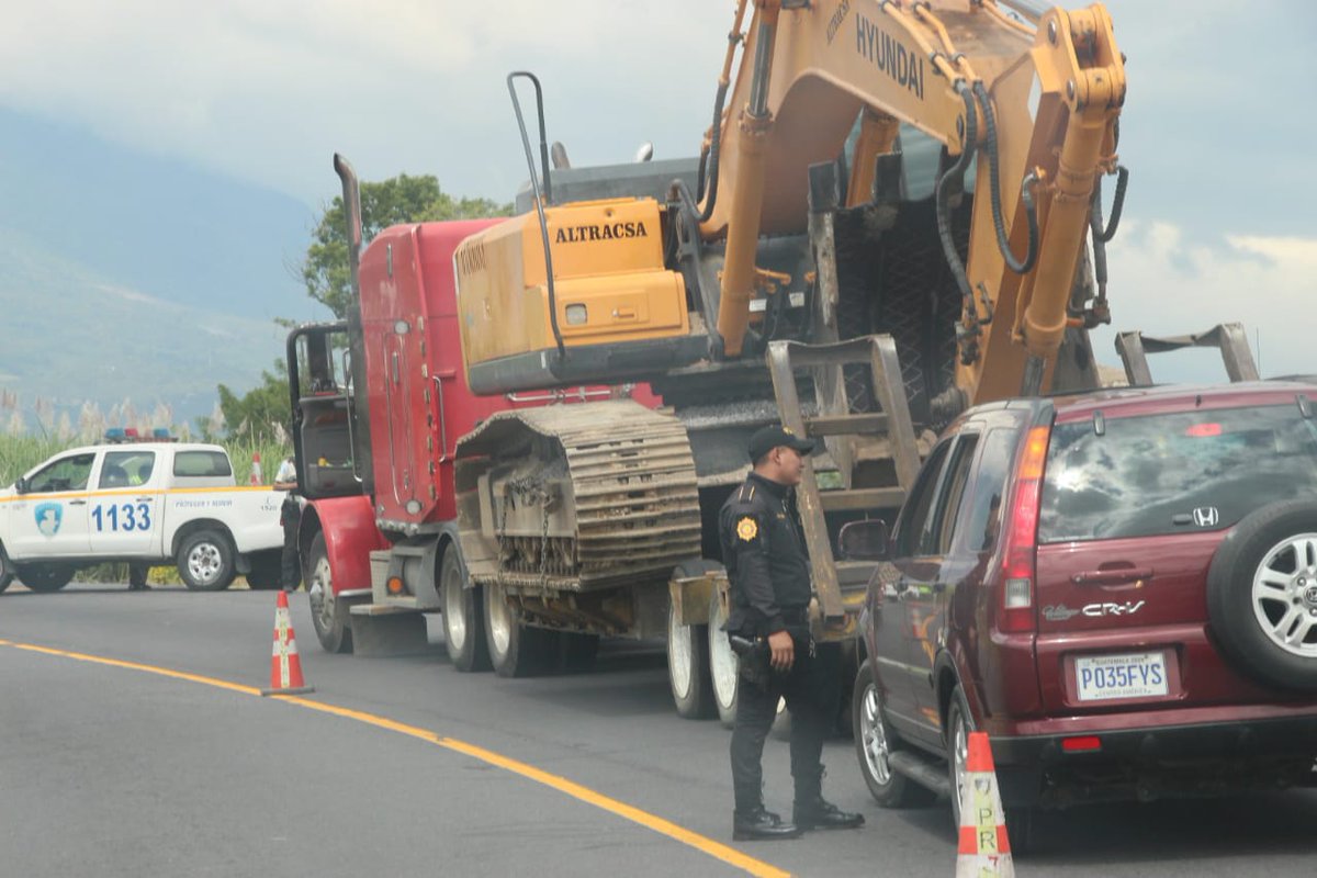 Prohíben paso por rn 14