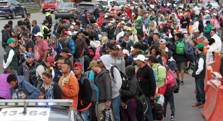 Segunda caravana sale de Ciudad de México