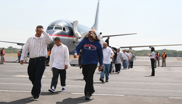 Deportaciones continuarán pese a coronavirus