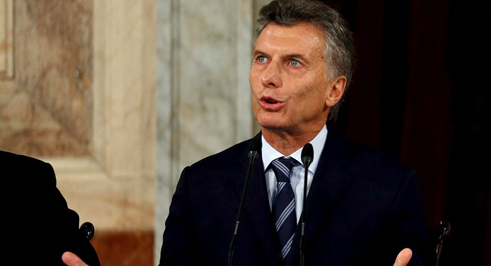 El presidente argentino, Mauricio Macri, denuncia