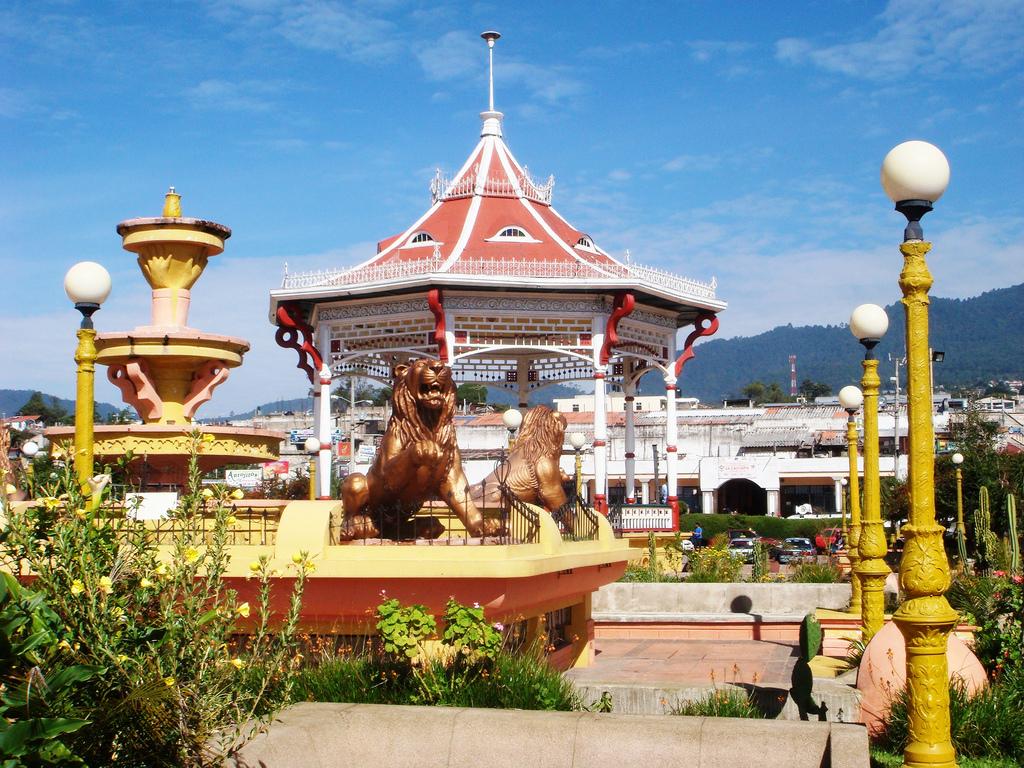 San Marcos espacios navideños Parque Central