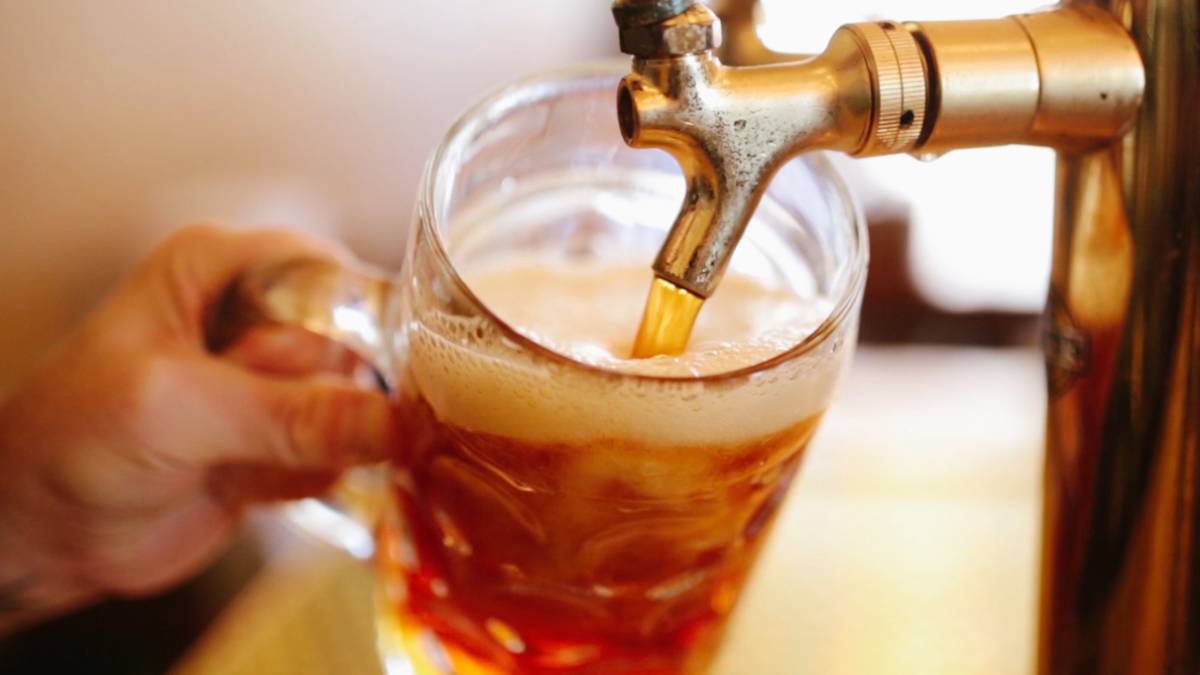 La cerveza con moderación es beneficioso para la salud.