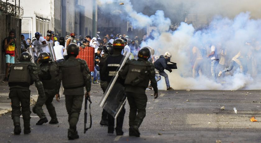 Más de 350 manifestantes detenidos