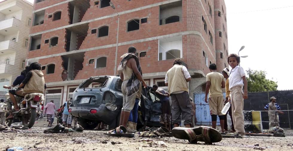 Siete civiles muertos en un atentado